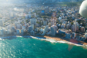 San Juan, Puerto Rico - A view of the resorts and beaches from an airplane. - obrazy, fototapety, plakaty