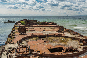 Zatoka wraków, ORP Wicher, ORP Grom, na helu © Konrad Kerker