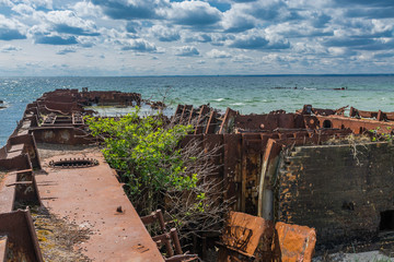 Zatoka wraków, ORP Wicher, ORP Grom, na helu © Konrad Kerker