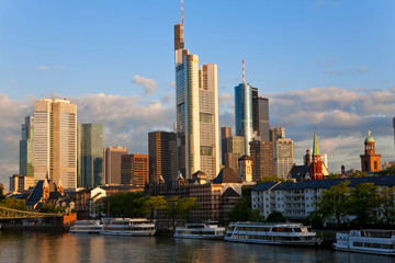 Fototapeta na wymiar Skyline and Main River early morning, Frankfurt, Hesse, Germany, Europe