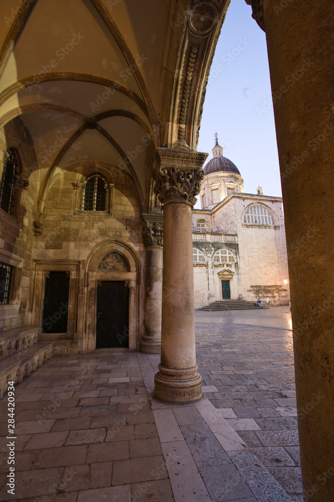 Poster CROATIA, Dubrovnik. Archway inside the walled city. 