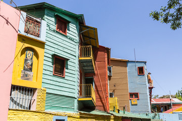 Fototapeta premium Argentina, Buenos Aires. Colorfully painted houses in La Boca neighborhood.