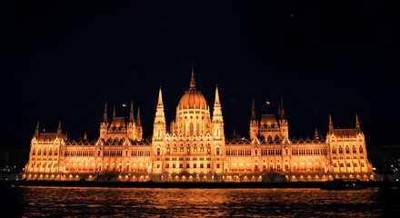 Naklejka premium Parliament in lights