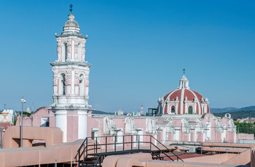 Obraz premium Mexico, Puebla, Rooftops of the Historic District