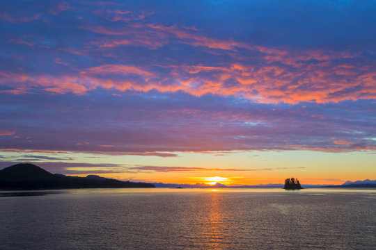 USA, Alaska. Sunset on Flynn Cove. Credit as: Don Paulson / Jaynes Gallery / DanitaDelimont.com