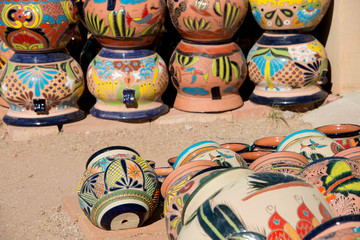 USA, Arizona, Tucson, Tubac. Colorful traditional hand painted Mexican pottery..