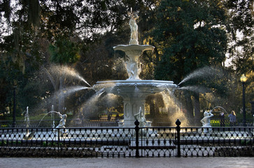 USA, Georgia, Savannah, historic district, Forsyth Park, fountain