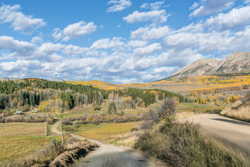 Obraz premium Usa, Colorado, near Gunnison, Rocky Mountain, Autumn, Ranch