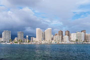 Fototapeta na wymiar Hawaii, Honolulu, Waikiki Skyline