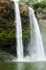 Fototapeta na wymiar Wailua Falls, Kauai, Hawaii.