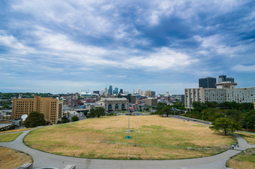 Fototapeta premium View from the Liberty Memorial over Kansas City, Missouri, USA