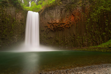 USA, Oregon, Abiqua Falls. Waterfall over cliff of columnar basalt. Credit as: Don Grall / Jaynes Gallery / DanitaDelimont. com