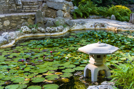 USA, Austin, Texas, Zilker Botanical Garden, Japanese Garden, And Water Lily Pond, Zilker Park.