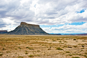 USA, Utah, Caineville, Factory Butte from Coal Mine Road