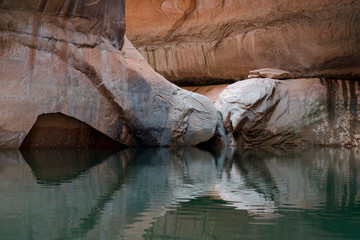 Usa, Utah, Glen Canyon National Recreation Area. Cathedral in the Desert with canyon wall...