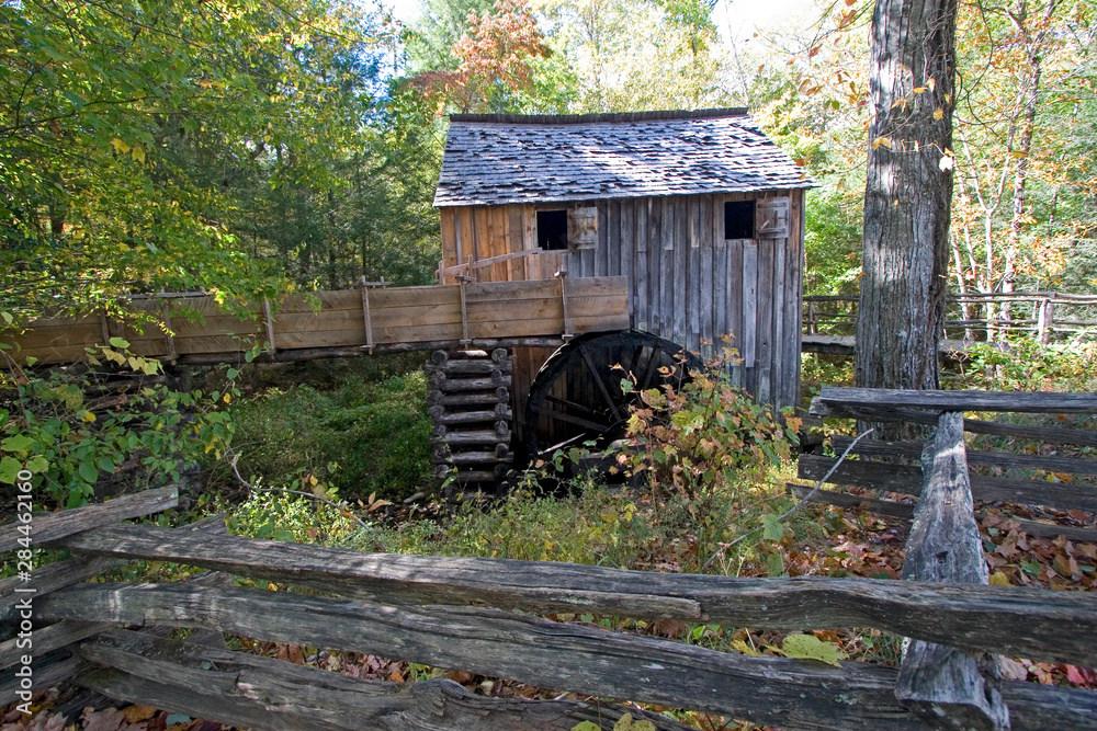 Sticker usa - tennessee. cable mill in cades cove area of great smoky mountains national park.