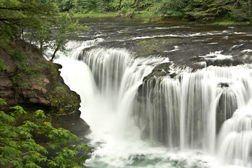 Lower Lewis Falls, Lewis River, Gifford-Pinchot National Forest, Cougar, Washington, USA.