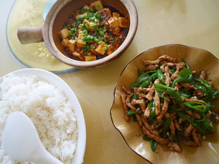 中華料理（回鍋肉、麻婆豆腐）