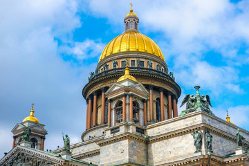 Fototapeta premium Saint Petersburg, Russia - August, 13, 2019: Saint Isaac Cathedral in Saint Petersburg, Russia
