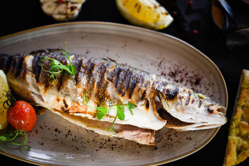 grilled fresh fish with lemon & parsley
