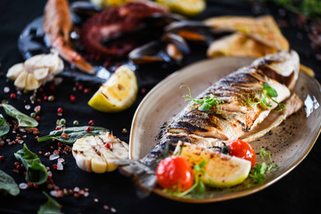 grilled fresh fish with lemon & parsley