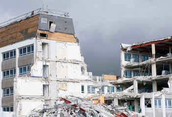 Obraz premium Demolition of hotel collapse following bomb blast explosion