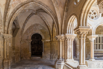 Cloître de l'Ancienne Cathédrale Velha de Coimbra, Portugal