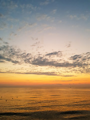 Fototapeta na wymiar po zachodzie słońca nad morzem
