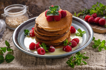 Pancakes with vanilla sauce