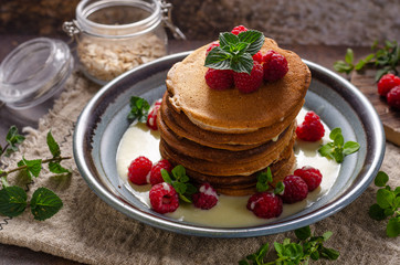 Pancakes with vanilla sauce