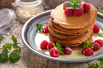 Pancakes with vanilla sauce