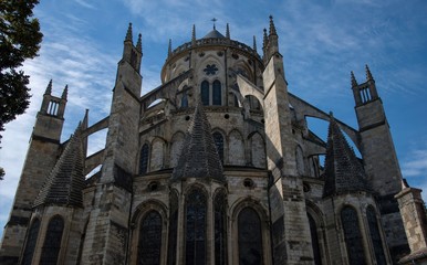 Fototapeta na wymiar Abside de la cathédrale Saint-Étienne de Bourges, France