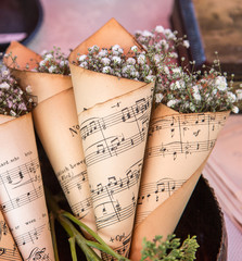 Trödel,Zeeland,Holland,Markt,Stand,Porzelan,Werkzeug,Altertümer,Blumen,Uhren,Uhrwerke,Handarbeit,Marmelade,Tierfelle,Ente,Kücken,Postkarte,Cloun,Puppe,Tafel,Kreide,Zierijzee,Renesse,Schlüssel,Verroste