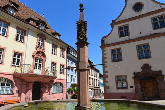 Marktplatz und Altes Rathaus Endingen am Kaiserstuhl