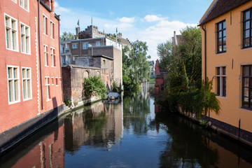 Fototapeta na wymiar canal in Gent