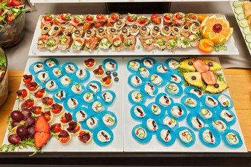 Red Salmon with sour cream and cucamber sauce