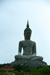 Fototapeta na wymiar Tempel Nähe Mugdahan, Thailand und Laos