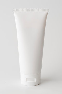 tubetto crema fronte