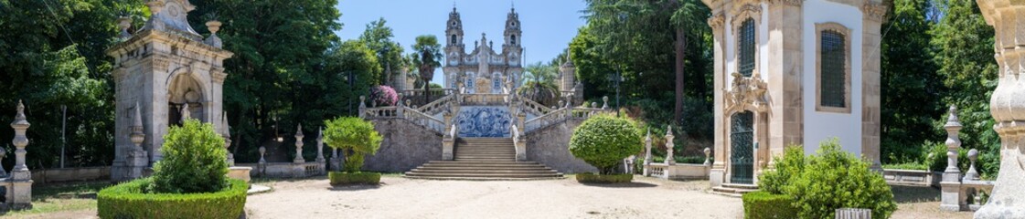 Fototapeta na wymiar Sanctuaire Nossa Senhora dos Remédios à Lamego, Portugal