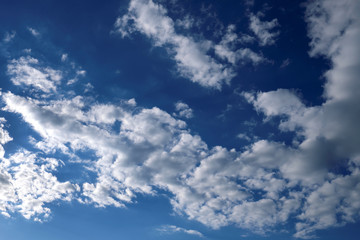 White clouds and blue sky - Stockphoto