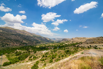 Fototapeta na wymiar view of mountains and a valley