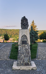 Fototapeta premium Estatua de Vlad Tepes el empalador, mas conocido como Dracula, en Sighisoara,Rumania