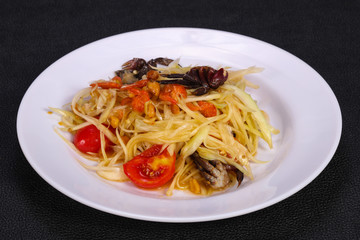 Green mango salad with seafood