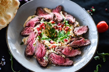 lebanese humus with grilled beef & lebanese bread