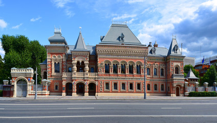 Obraz premium The house of merchant Nikolai Igumnov was built in 1895 by architect Nikolai Pozdeev. Made in pseudo-Russian style. Russia, Moscow, June 2019.