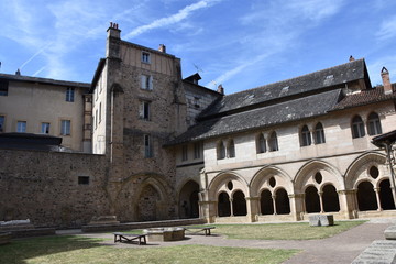 Cloître, cathédrale, Tulle