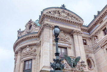 Fototapeta na wymiar architecture details of Opera in Paris 