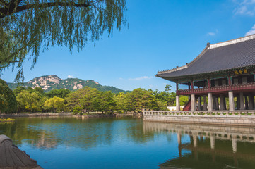 Fototapeta na wymiar Changdeokgung Palace