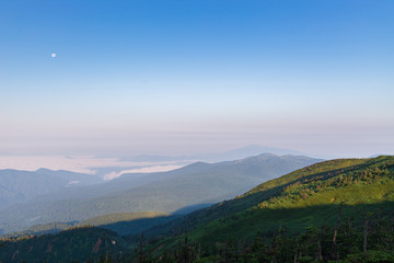 Fototapeta premium Hachimantai in the early summer morning