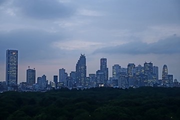 Obraz premium 東京 新宿の高層ビル群 夕景 Tokyo skyline at night
